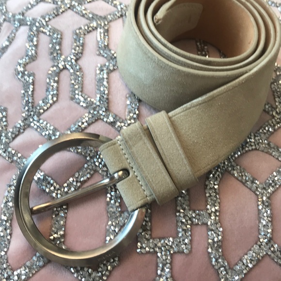 Gorgeous cream suede Prada belt!! - Picture 2 of 5